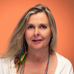 Patricia Tinôco by Guy Carlier