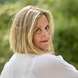 ortrait de Patricia Tinôco, chanteuse brésilienne, interprète du projet Ritmo Brasil avec Brasil Productions