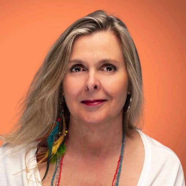 Patricia Tinôco by Guy Carlier